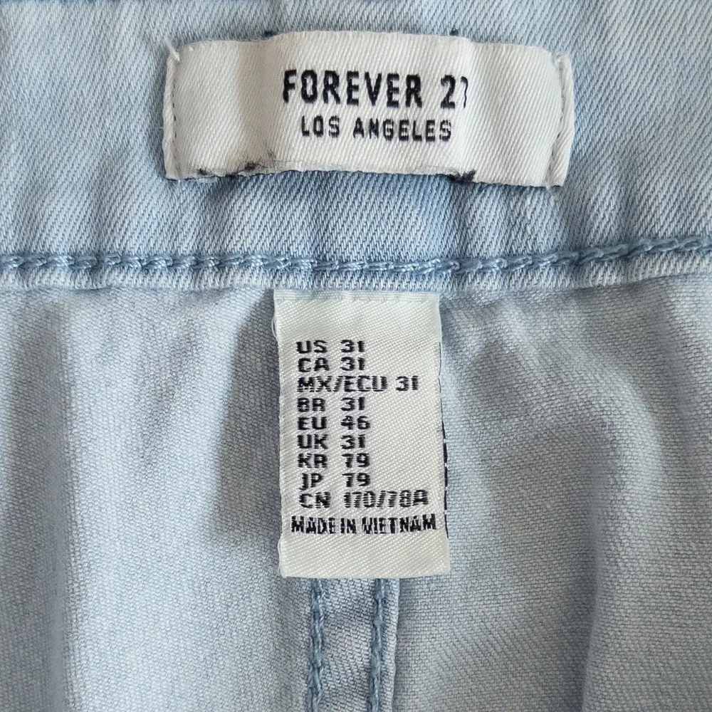 Forever 21 Jean Shorts‎ 31